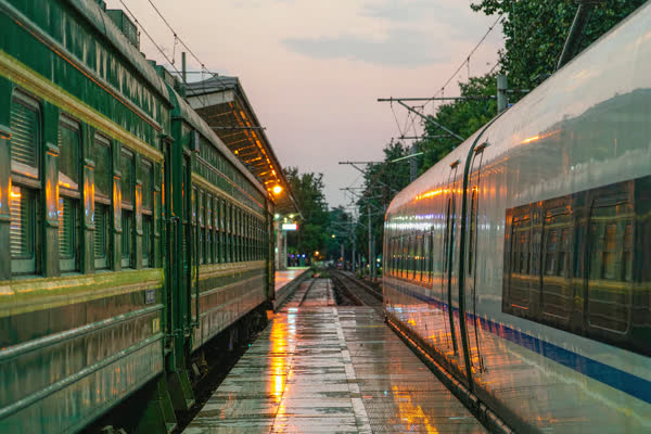 bullet-vs-sleeper-train